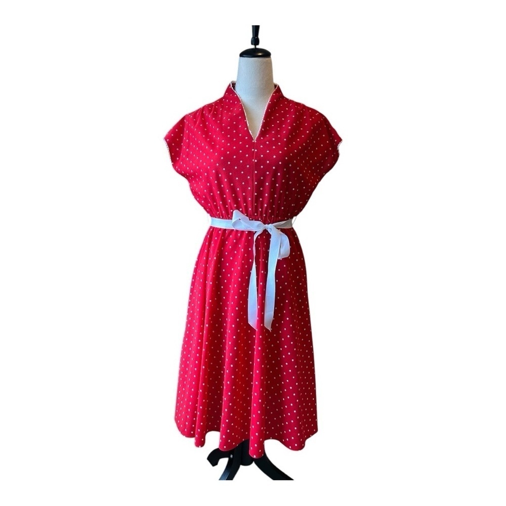 Vintage Made in the USA Polyester Poka Dot dress